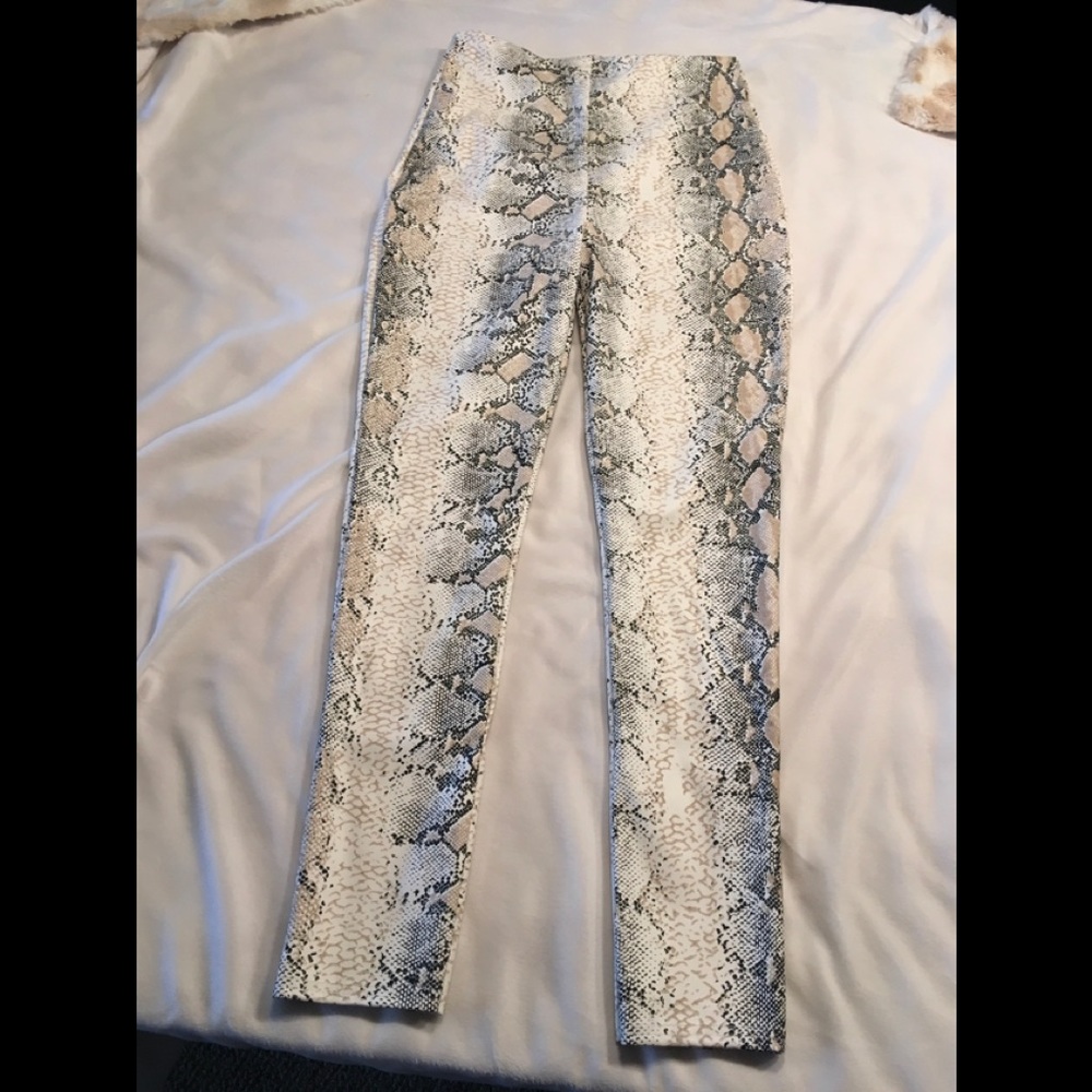 Sexy leopard pants🐆